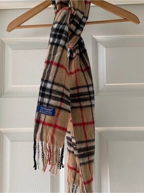 Lochmere Classic Plaid Cashmere-Blend Scarf in Tan/Black/Red